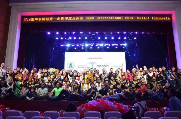 Pelajar Indonesia Di Nanning Angkat Budaya Sunda