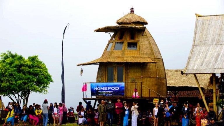 Kemenpar Perkenalkan Rumah Telur Di Tabanan