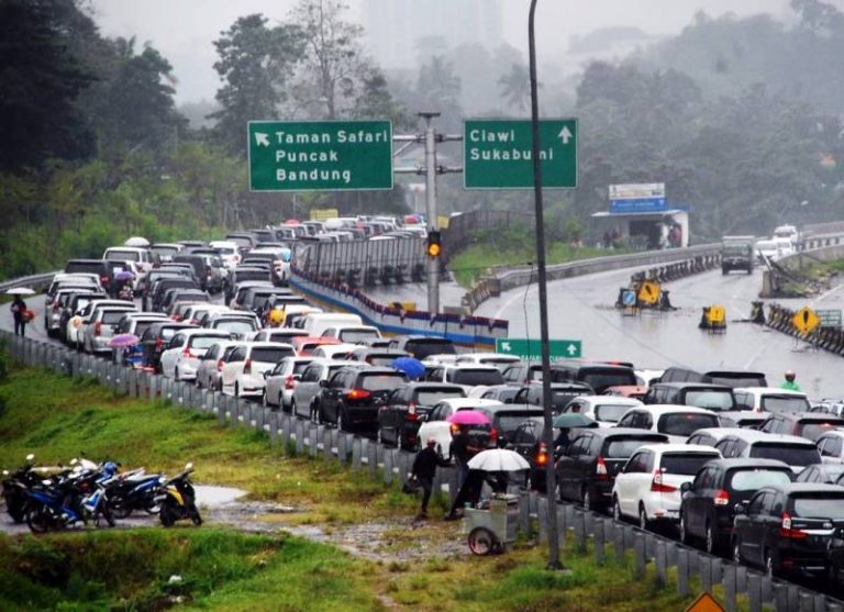 Arus Mudik Mulai Merayap Di Jalur Puncak Bogor