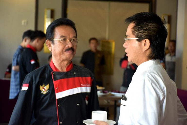 Kontroversi Chef Amerika Soal Masak Daging Ayam