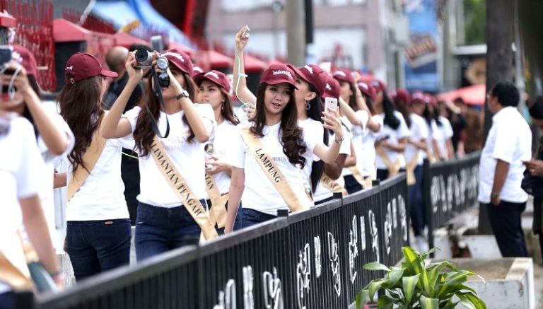 Para Miss Grand Indonesia Eksplore Danau Toba