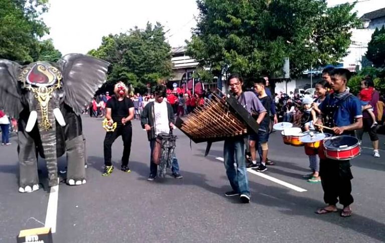 Ada Khas Musik Bambu Di Festival Patarema