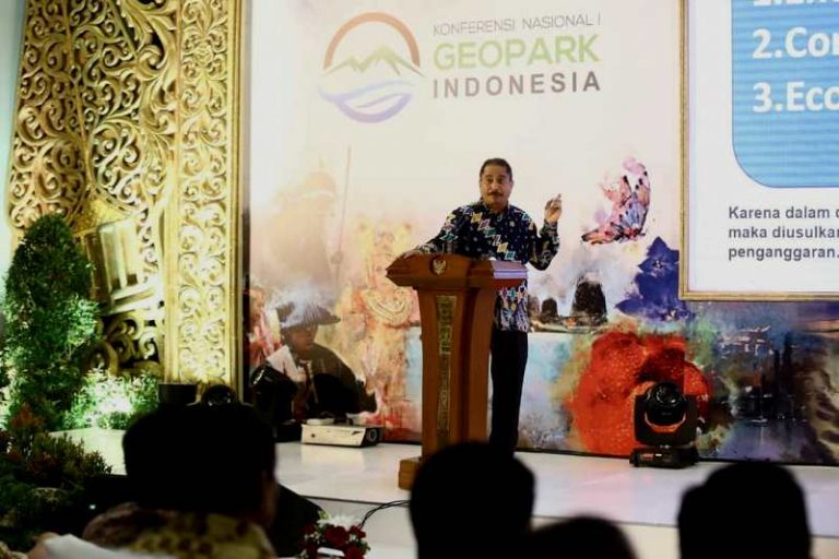 Wonderful Indonesia Geopark Diproyeksikan Sumbang 1,1 Juta Wisman