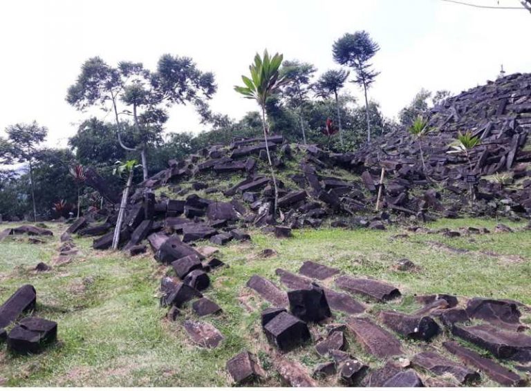 Situs Gunung Padang Diusulkan Jadi Warisan Dunia