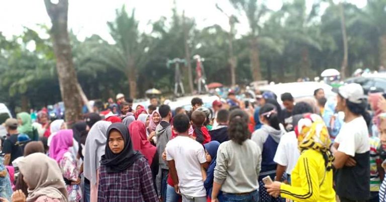 Antusias Warga Subang Ketika Menyaksikan Balap Sepeda AG
