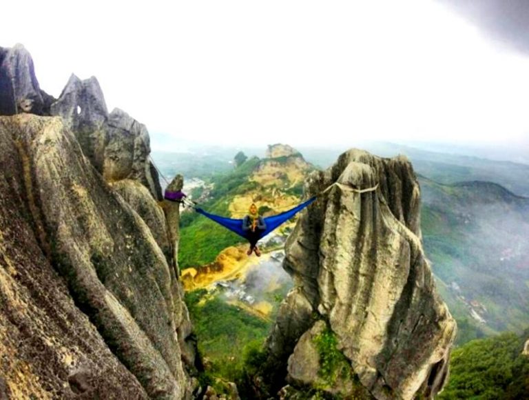 Tebing Citatah, Paling Amazing Di Bandung Barat