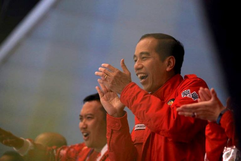 Tepuk Tangan Presiden Jokowi Untuk Lindswell
