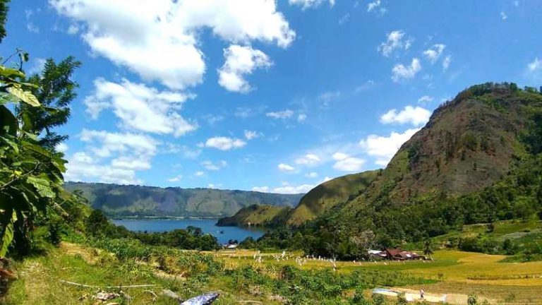 Garuda Indonesia Dukung Konservasi Danau Toba