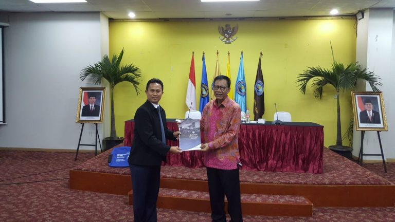 Giliran H. M Ahman Sya, Menjadi Guest Lecture Di STP NHI Bandung