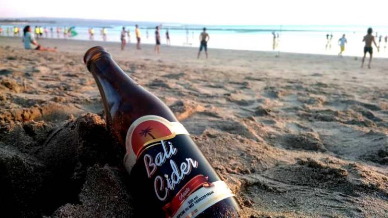 “World Clean Up Day” Bakal Dilakukan Serentak Di Seluruh Bali