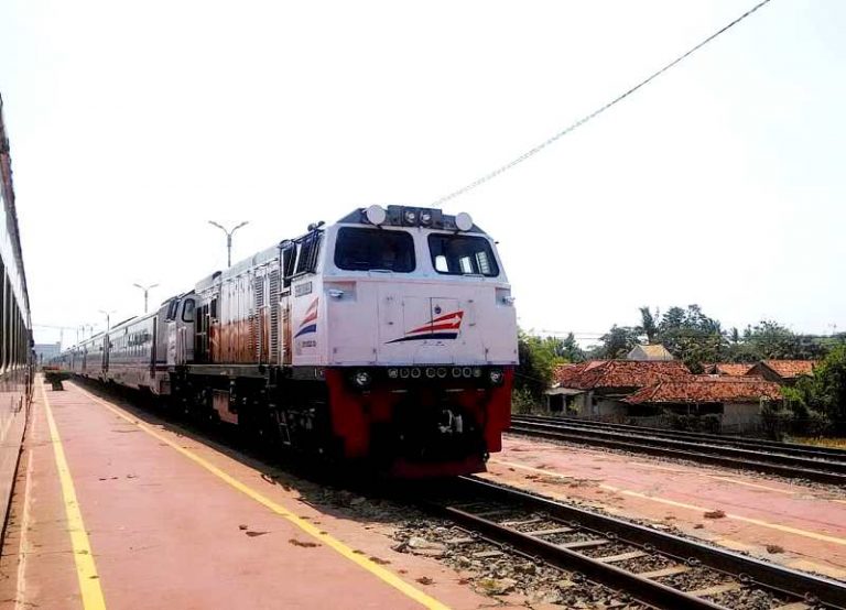 Kereta Api Indonesia Promo Tarif Cuma Rp 50 Ribu
