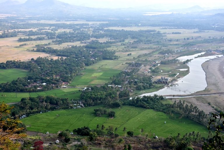 Puncak Darma,Spot Terindah Di Kawasan Geopark Ciletuh