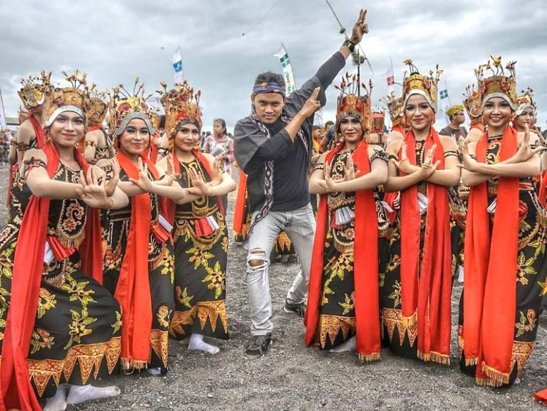 Hadrah Kuntulan Tampil Sebagai Pembuka Festival Gandrung Sewu 2018