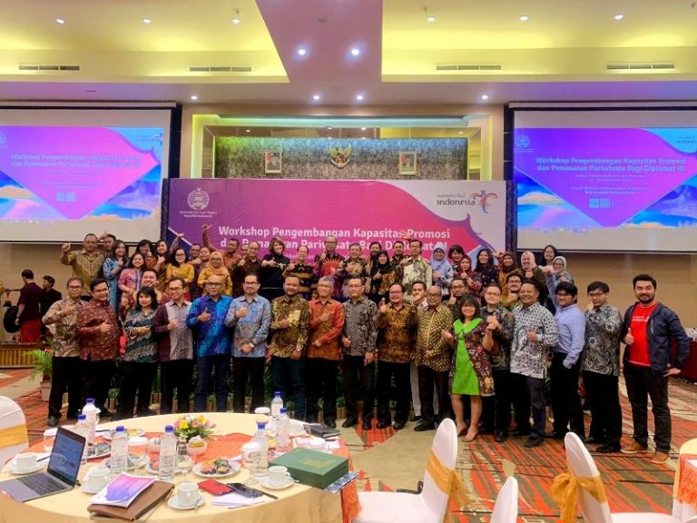 41 Diplomat Dengarkan Pemaparan Potensi Pariwisata Indonesia