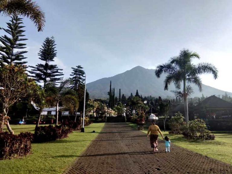 Hoaks Bikin Sektor Pariwisata Bali Rugi Rp 11 Triliun