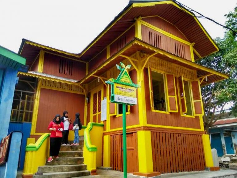 Ke Pekanbaru Jangan Lupa Beli Tenun Songket