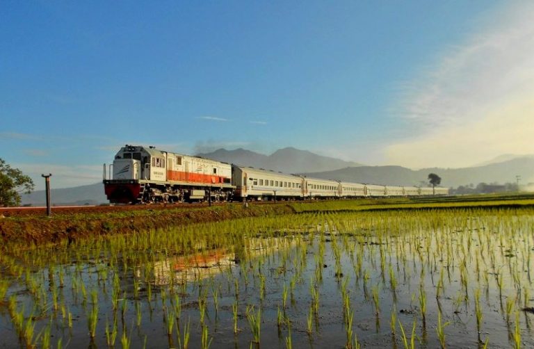 Kereta Api Banjar-Pangandaran Makin Dirindukan