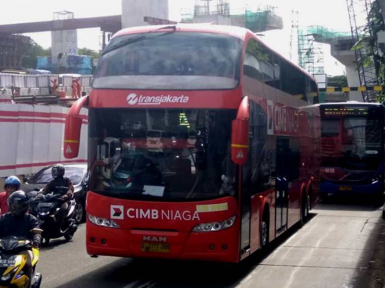Keliling Jakarta Yuuk,Mumpung Ada Bus Gratis