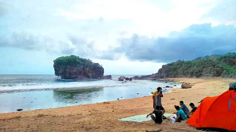 Jumlah Wisatawan Di Gunungkidul Turun 90 Ribuan