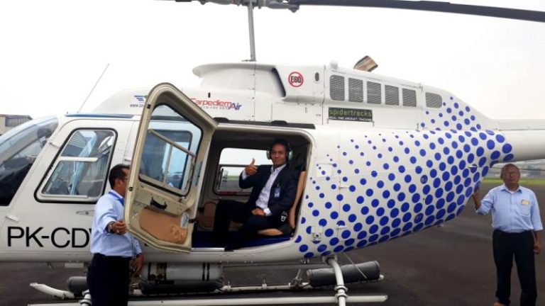 Penerbangan Perdana Wisata Udara Bandung-Sari Ater