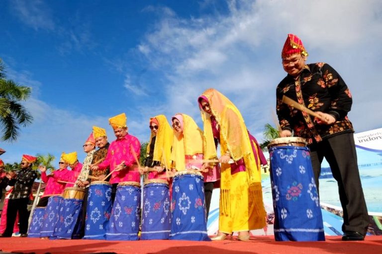Pariwisata Parigi Moutong Terdongkrak Festival Teluk Tomini
