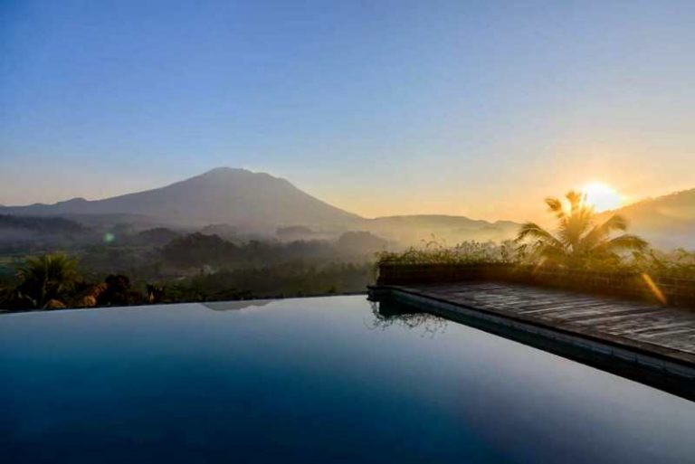 Bali Tetap Indah Ditengah Erupsi Gunung Agung