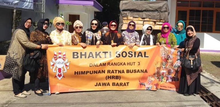 HRB Â Tak Sekedar Memantapkan Eksistensi Busana Nusantara