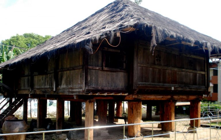 Mengenal Lamban Pesagi, Rumah Adat Lampung Berusia Ratusan Tahun
