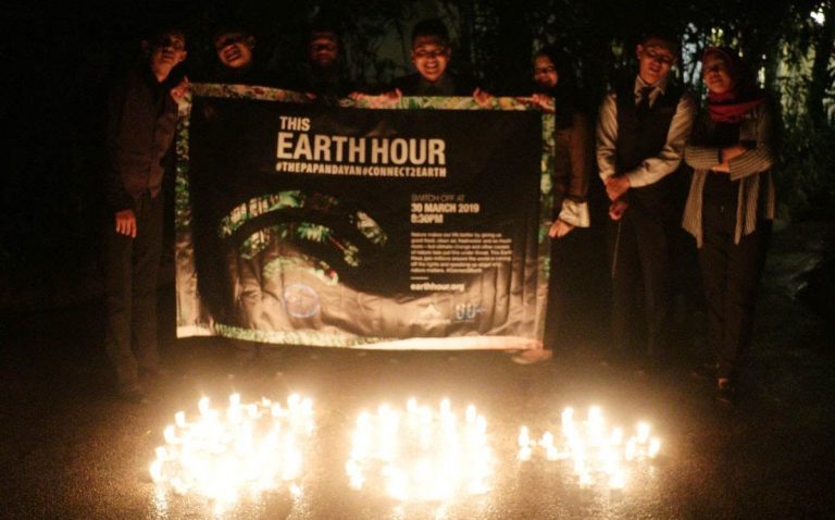 The Papandayan Dukung Kampanye Global Earth Hour 2019