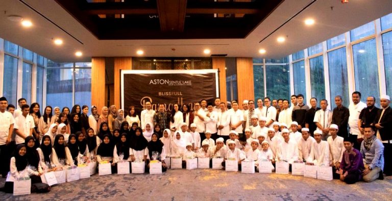 Aston Sentul Santuni Puluhan Anak Yatim di Bulan Penuh Berkah