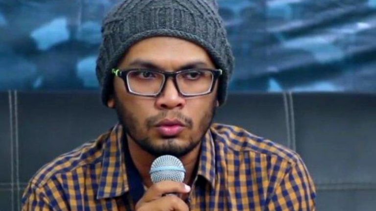 Melongok Gaya Dakwah Ustadz “Milenial” Hanan Attaki