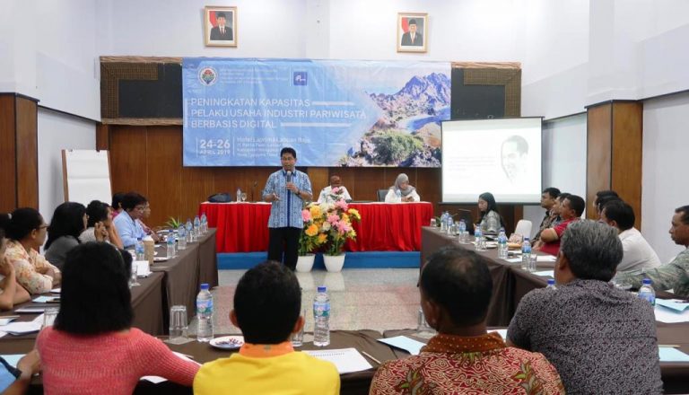 Kemendes PDTT Dorong Pariwisata Daerah Tertinggal dengan Program Cashless Payment