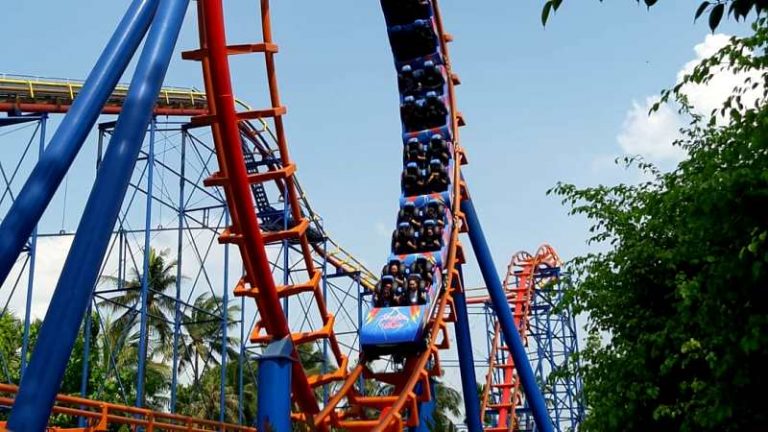 Pengunjung Ancol Meningkat Puluhan Ribu Orang
