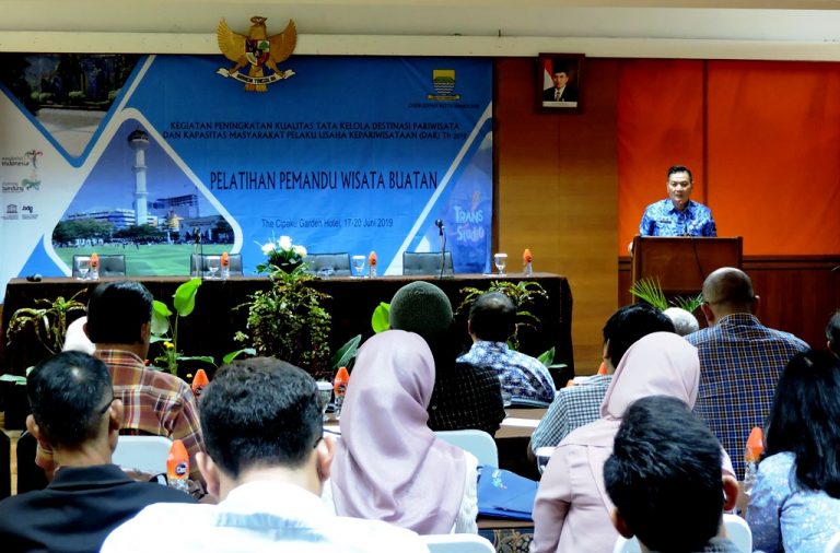 Disbudpar Kota Bandung Gelar Pelatihan Pemandu Wisata Buatan