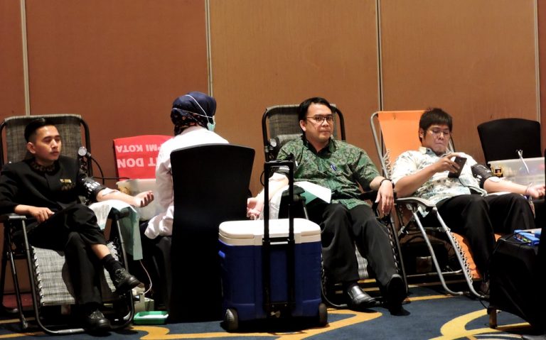 Donor Darah Ã©L Hotel Royale Bandung 2019, Diikuti 77 Pendonor