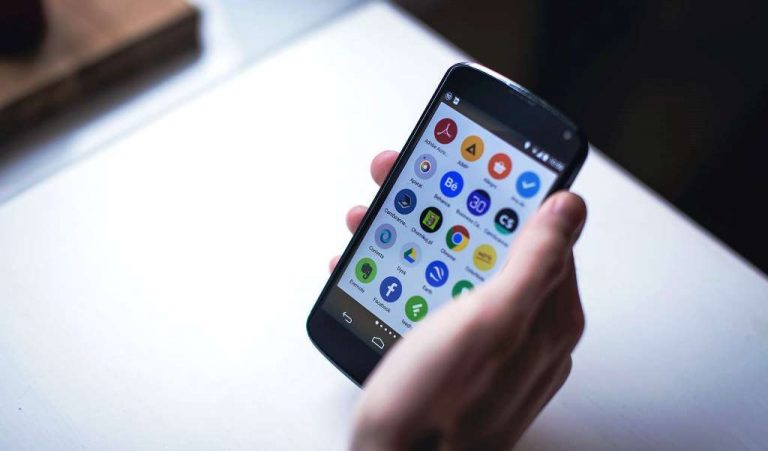 Kominfo Minta Masyarakat Tak Resah Terkait Pengaturan IMEI