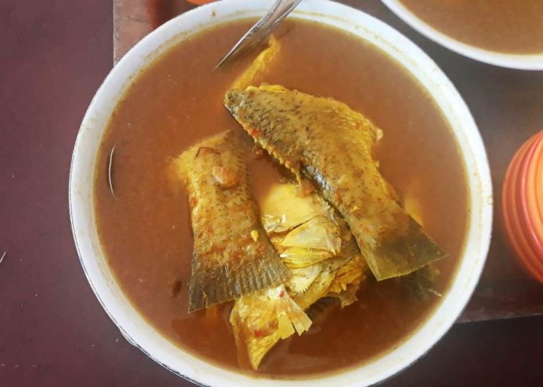 Segarnya Lempah Kuning, Masakan Ikan Berkuah Kuning Khas Bangka