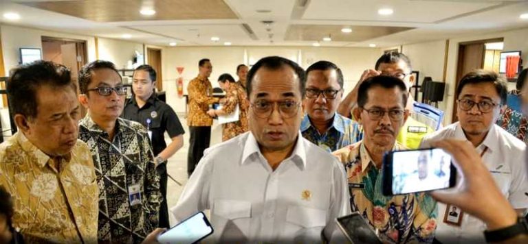 Menhub Janji Tingkatkan Kapasitas Bandara Ngurah Rai Bali