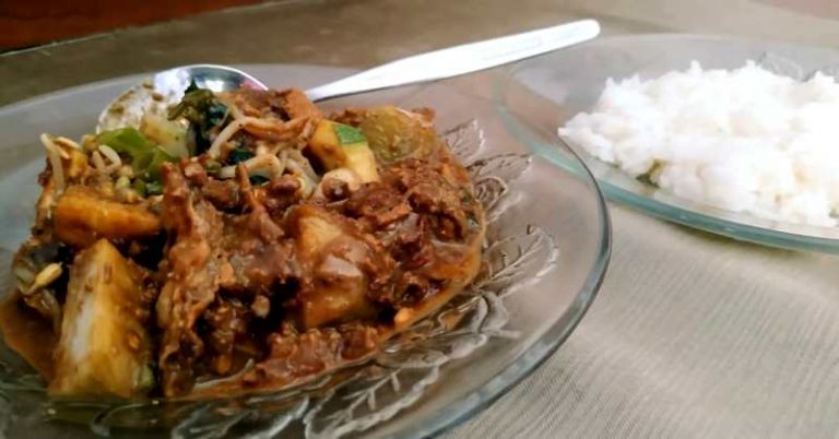 Rujak Cingur, Makanan Khas Jatim Yang Paling Dicari Wisatawan