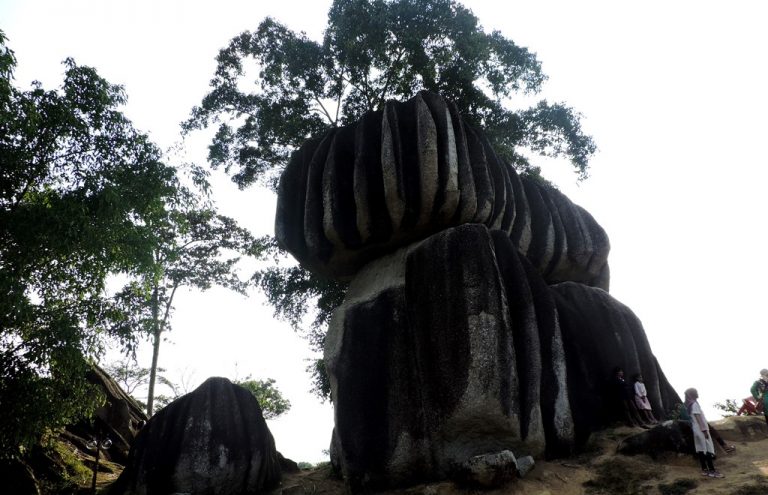 Batu Belimbing, Karya Alam yang Menakjubkan