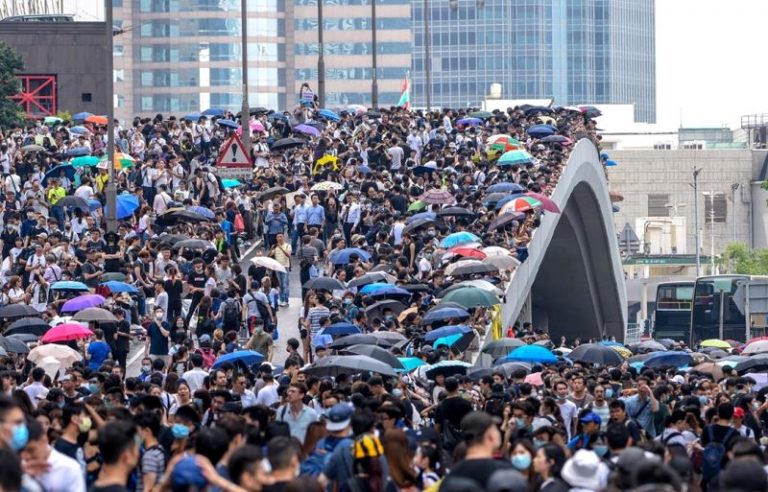Akses Wisata Ke Hong Kong Lumpuh