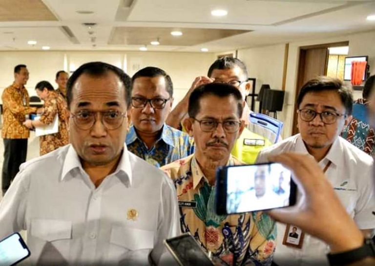 Sabar,Harga Tiket Pesawat Belum Akan Turun Dalam Waktu Dekat