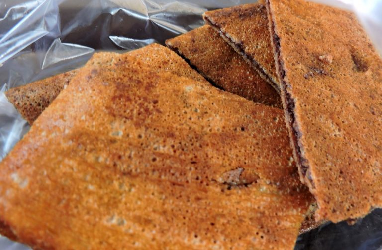Mencicipi Manisnya Kue Tabok Bangka