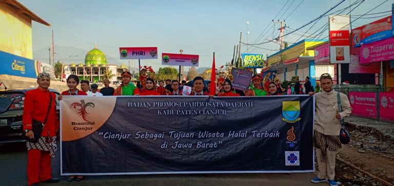 Pawai HUT Cianjur Pagi Ini Cukup Semarak dengan Berbagai Atraksi