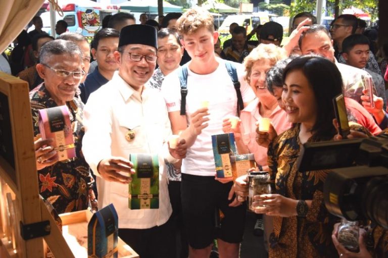 Ridwan Kamil Siap Jadi Ambasador Teh Jawa Barat