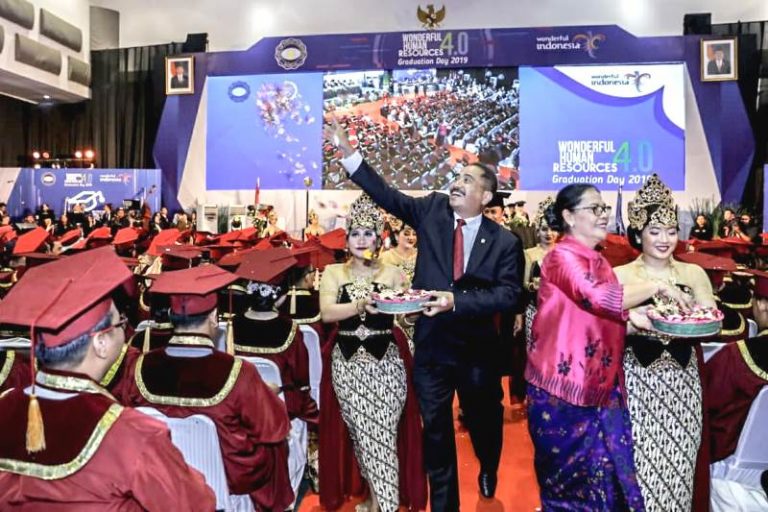 Lulusan STP Harus Jeli Garap Peluang di Sektor Pariwisata