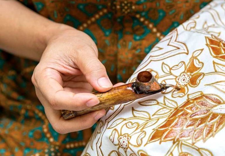 Banyak Promo di Boarding Pass Bergaya Batik Di Garuda Indonesia