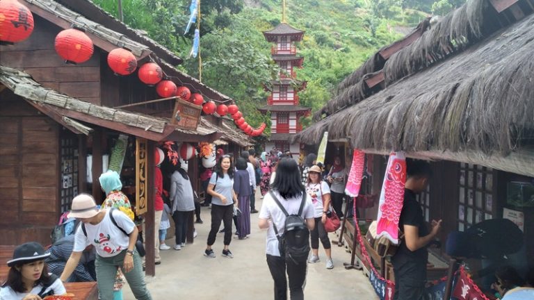The Great Asia Afrika Juga Memiliki Lorong Kuliner Yang Unik