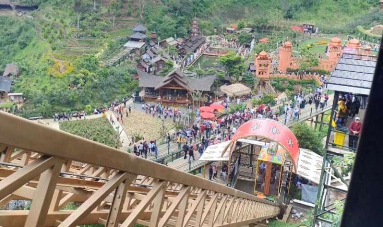 Baru Buka,The Great Asia Afrika Diserbu Ribuan Pengunjung