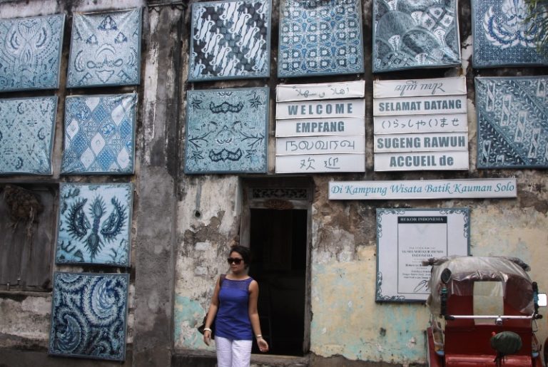 Mengunjungi Kampung Batik Laweyan Solo